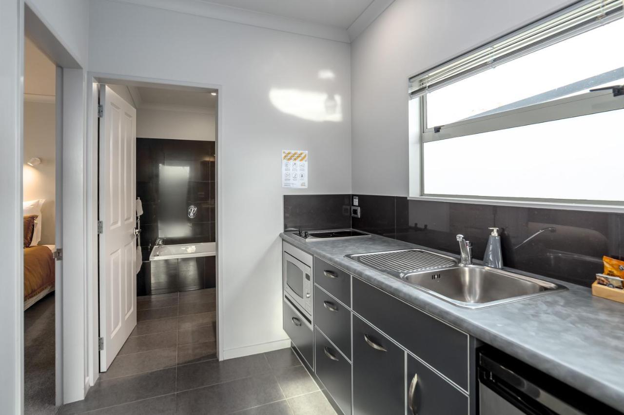 Vila Two Four Cologne Martinborough Exteriér fotografie