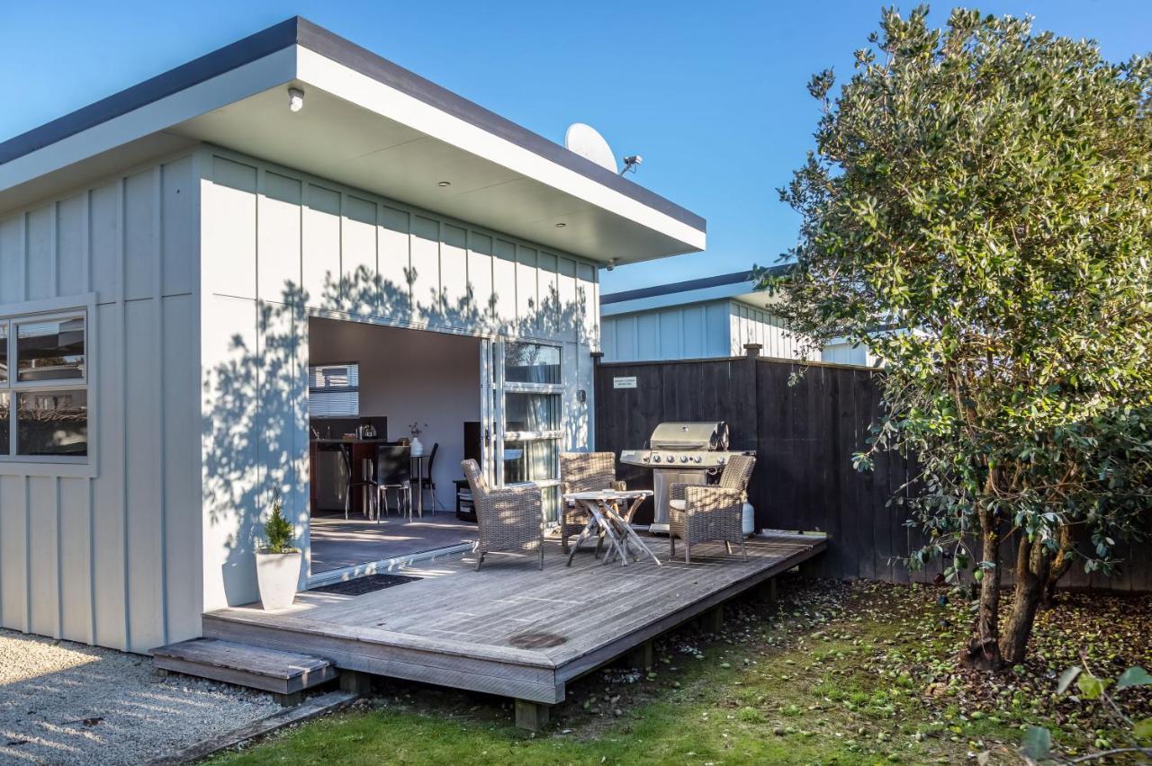 Vila Two Four Cologne Martinborough Exteriér fotografie