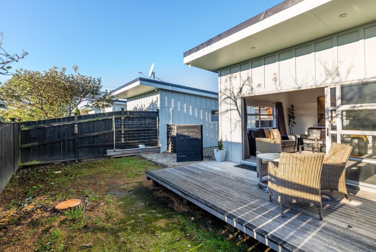 Vila Two Four Cologne Martinborough Exteriér fotografie